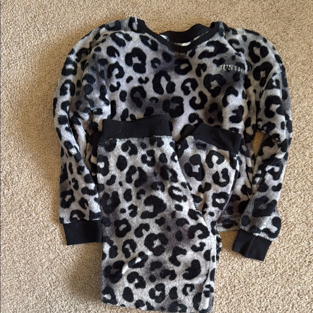 Leopard Print Kids pajama’s